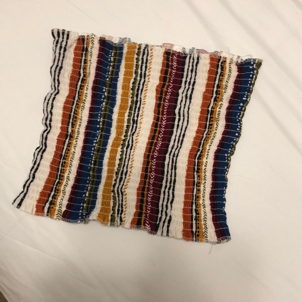 Small ribbed Rue 21 tube top. Worn twice.